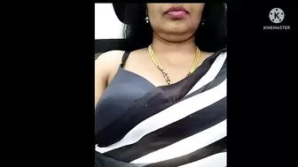 Desi married aunty Massive tits