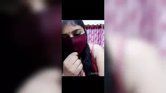Desi Indian Mallu aunty nude online camera show