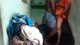 Tamil priya aunty bathroom sex