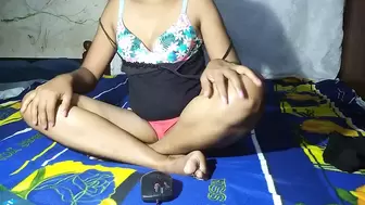 She wants her bf to fuck her horny cunt but he couldnt make it Sinhala Horny Lady Masturbating