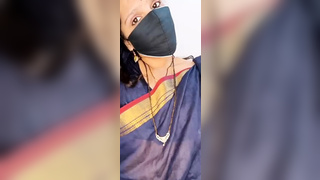 Desi Indian aunty saree blouse removing web-cam show live