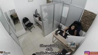 To take away the stress I give my coworker a few good kisses on her enormous snatch - Porn in Spanish