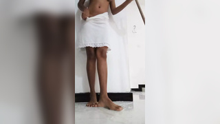 Sri lankan teeny servant skank masturbating in working time
