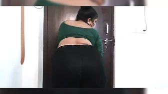 Fine Desi Indian Whore Gets Her Snatch Licking And Fingering By Guy